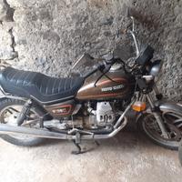 Moto Guzzi V 35c - 1983