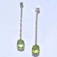 Orecchini Oro 18kt pendenti con Peridot e Diamanti