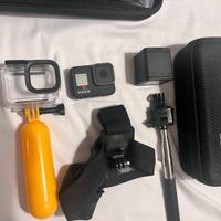 GoPro Hero 8 Black - come nuova, accessori inclusi