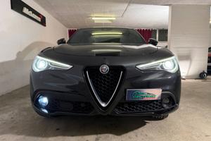 Alfa Romeo Stelvio 2.2 Turbodiesel 210 CV AT8 Q4 E