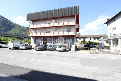 3 LOCALI A TOLMEZZO