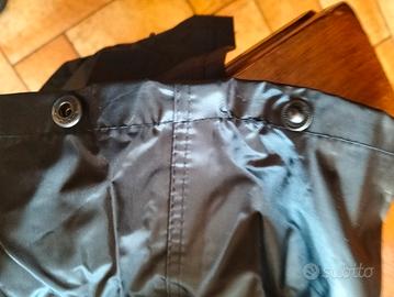  Pantalone + Copri scarpe  impermeabile 