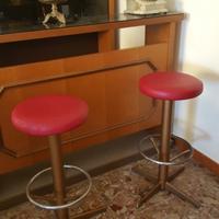Angolo bar con sgabelli stile Vintage