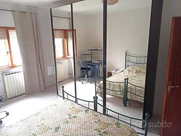 Si affitta camera matrimoniale