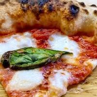 Pizzaiolo pizza napoletana calabrese ok