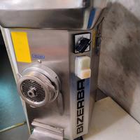 Tritacarne professionale 