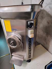 Tritacarne professionale 