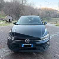 Polo nera neopatentati 2022