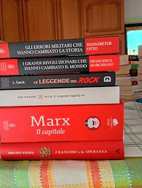 box B con 36 libri di vario genere