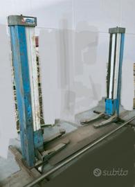 Ponte sollevatore auto.