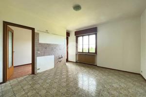 3 LOCALI A CASTELNUOVO DEL GARDA