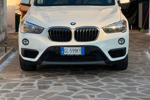Bmw X1 18i sdrive