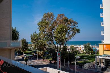 6/7 posti letto con grande balcone vista mare