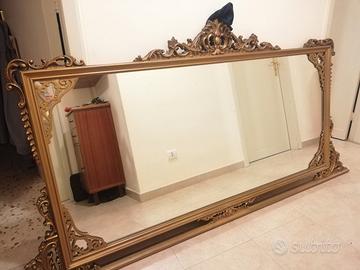 Specchiera stile barocco dorata