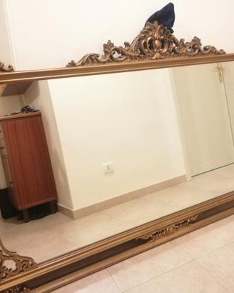 Specchiera stile barocco dorata