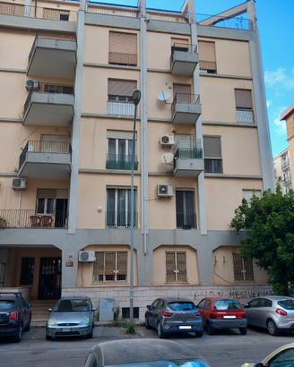 5 vani con cantina e p. auto zona liberta'-sampolo