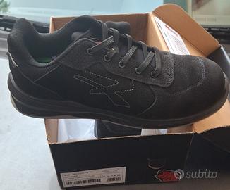 Upower scarpe n 44 nere basse NUOVE