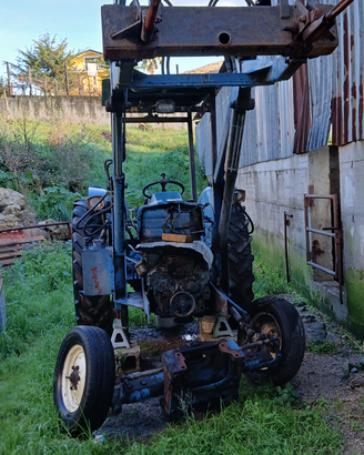 Trattore ford