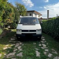 Furgone camperizzato pronto a partire