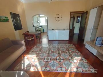 Bilocale vista mare in centro