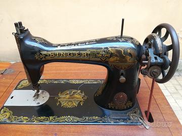 Macchina da cucire Singer d'epoca modelle Sfinge