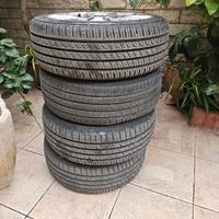 4 cerchi lega Ford KA 2009 + gomme