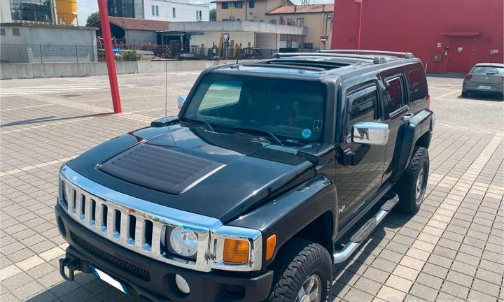 Hummer H3 