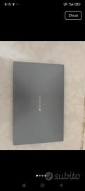 Microtech Corebook r5 