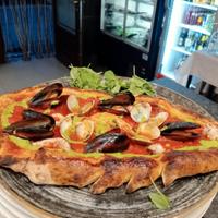 Pizzaiolo molta esperienza stagione estiva .leggi
