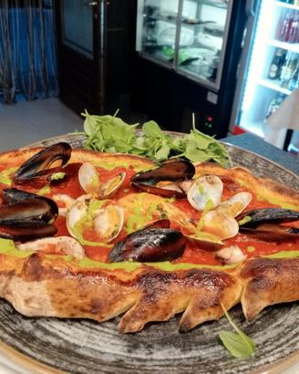 Pizzaiolo molta esperienza stagione estiva .leggi