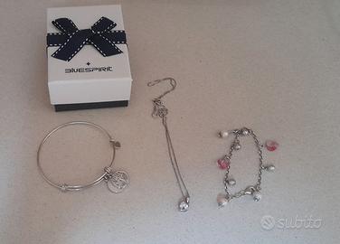 Braccialetti e ciondolo