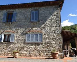 Rustico a Chiusi della Verna, 11 locali