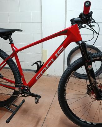 MTB Focus Raven carbonio taglia L 