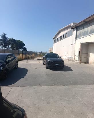 FORTUNA - Capannone con corte