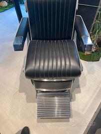 poltrona nuova barbiere particolare nel suo colore