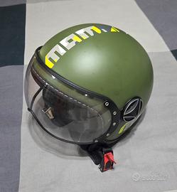 Casco momo design 