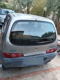 Fiat 600 marciante