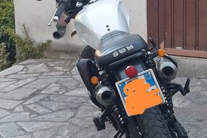 Moto SWM 440