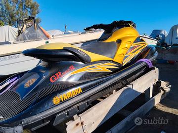 YAMAHA GP1300R WAVERUNNER