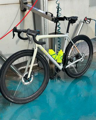 Specialized Crux Pro GRX DI2