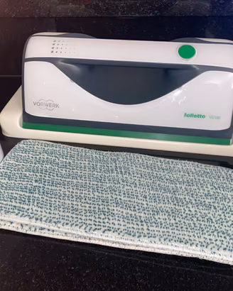 LAVAVETRI Folletto VG100