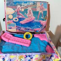 Barbie,piscina
