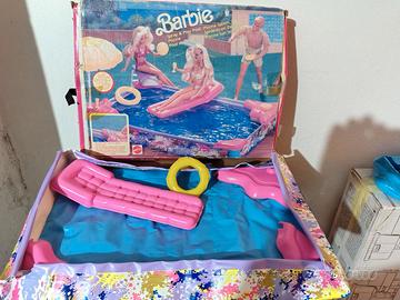 Barbie,piscina