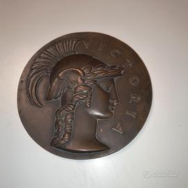 medaglione i bronzo  C.o.n.i. Vittoria 