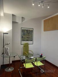 Si affitta stanza in studio legale