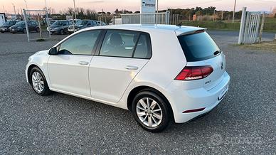 Volkswagen Golf 1.6 TDI 115 CV DSG 5p. Executive B