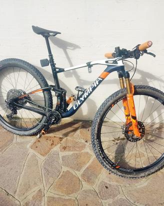 Olympia F1-X  Taglia M - Fox Factory Kashima