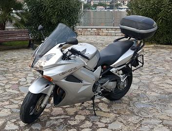Honda VFR V-tech