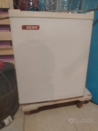 Mini frigo per ufficio, fornetto 