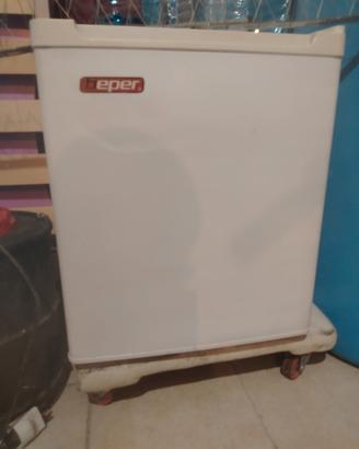 Mini frigo per ufficio, fornetto 